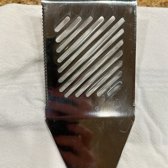 TWO GRILL TOOLS- STAINLESS STEEL WITH BLACK HANDLES- KNIFE EDGE SPATULA AND FORK - Picture 2 of 8